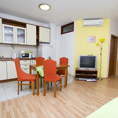 Apartment Anda & Josipa *